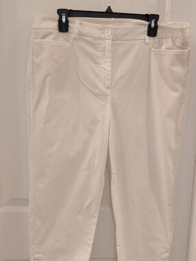 Talbots White Perfect Skimmer Capri Pants
